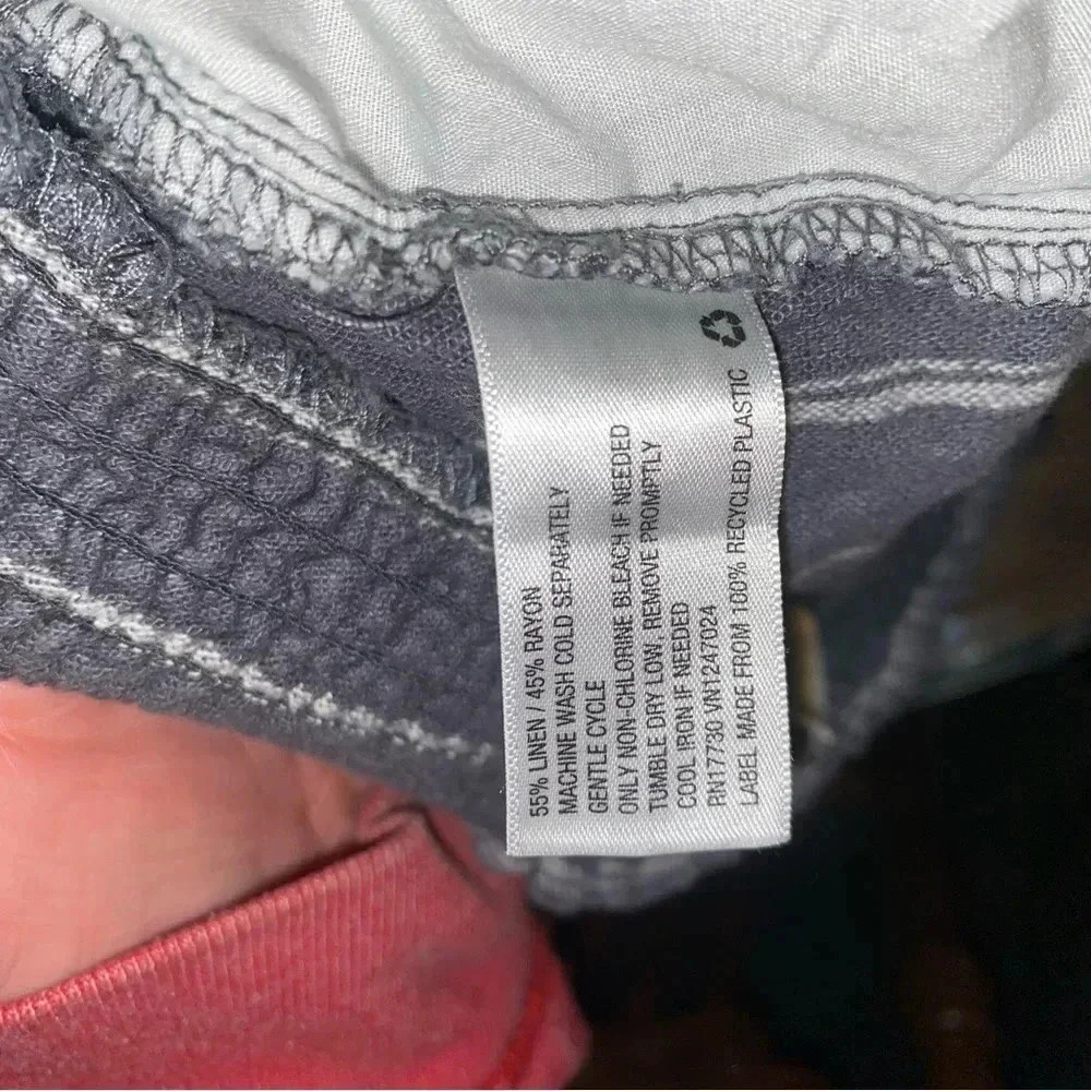 Universal Threads Linen Shorts With Pockets - Sma… - image 2